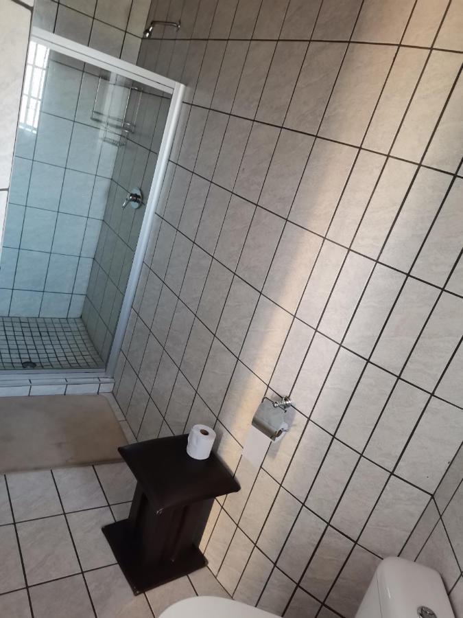 Neon Moon Hotel Welkom Kültér fotó